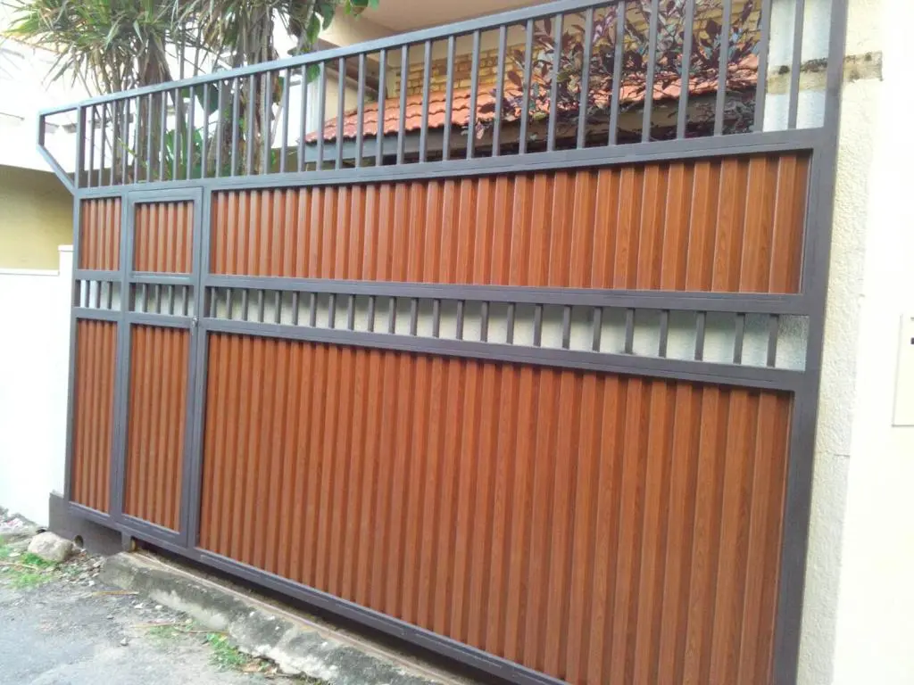 Wood & Steel railing thumbnail 3